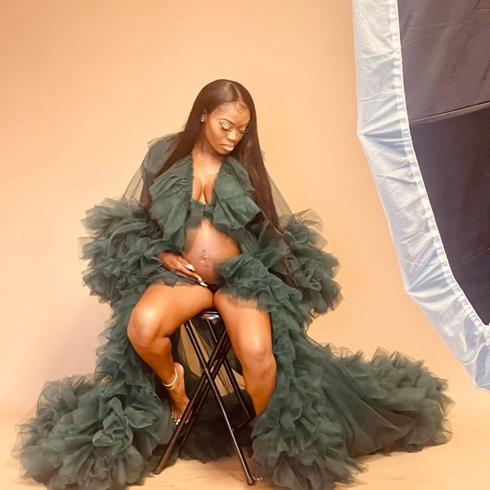 Maternity photo shoot Robe